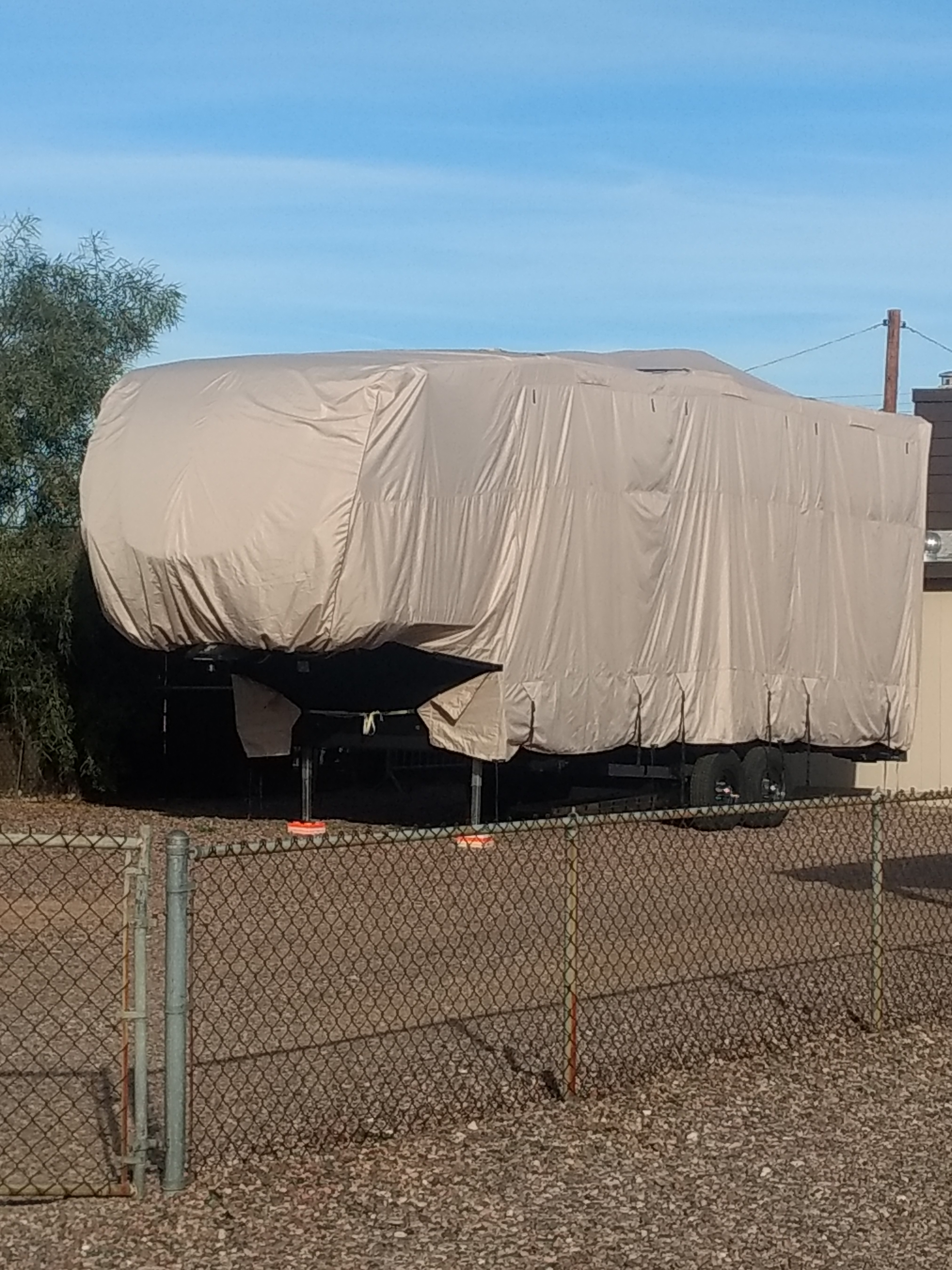 https://www.nationalrvcovers.com/source/ndc/uploads/Image/7660/Goldline%20chrisallforme@gmail.com%20R413537.jpg